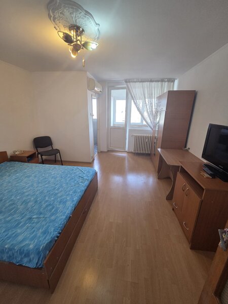 Titan, Trapezului